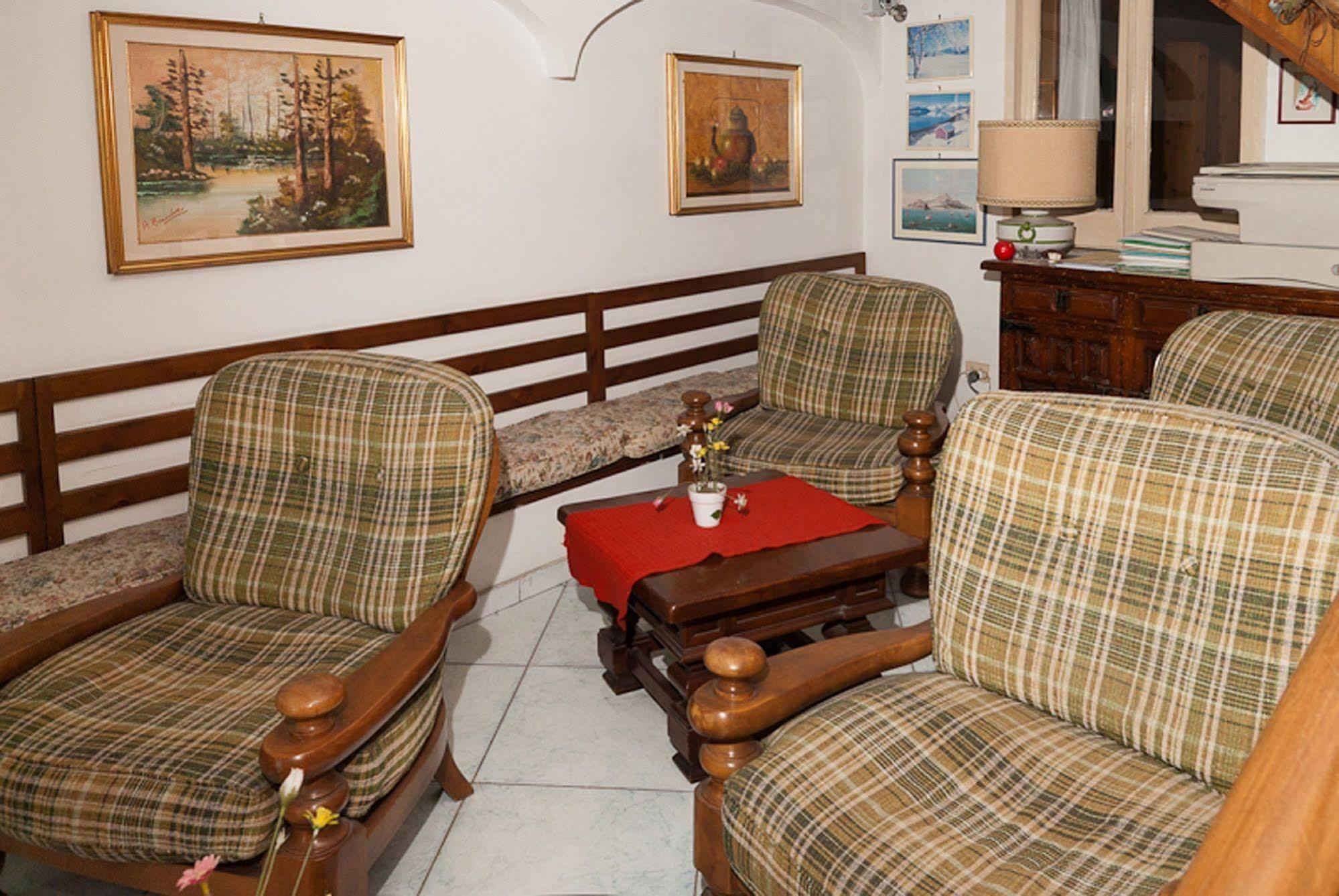 Del Postiglione Hotel 3*